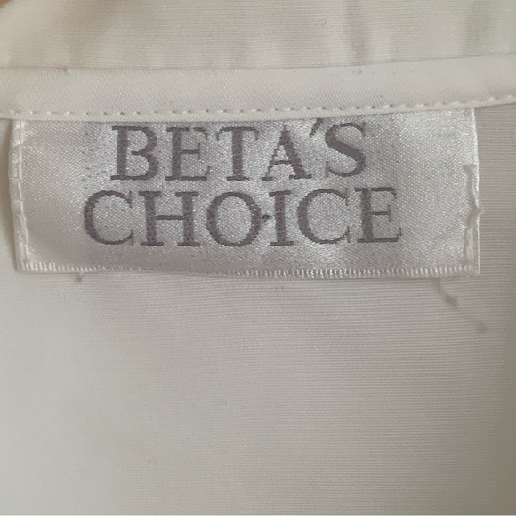 Vintage Betas Choice Long Sleeve Daisy Lace Blouse - Picture 4 of 7